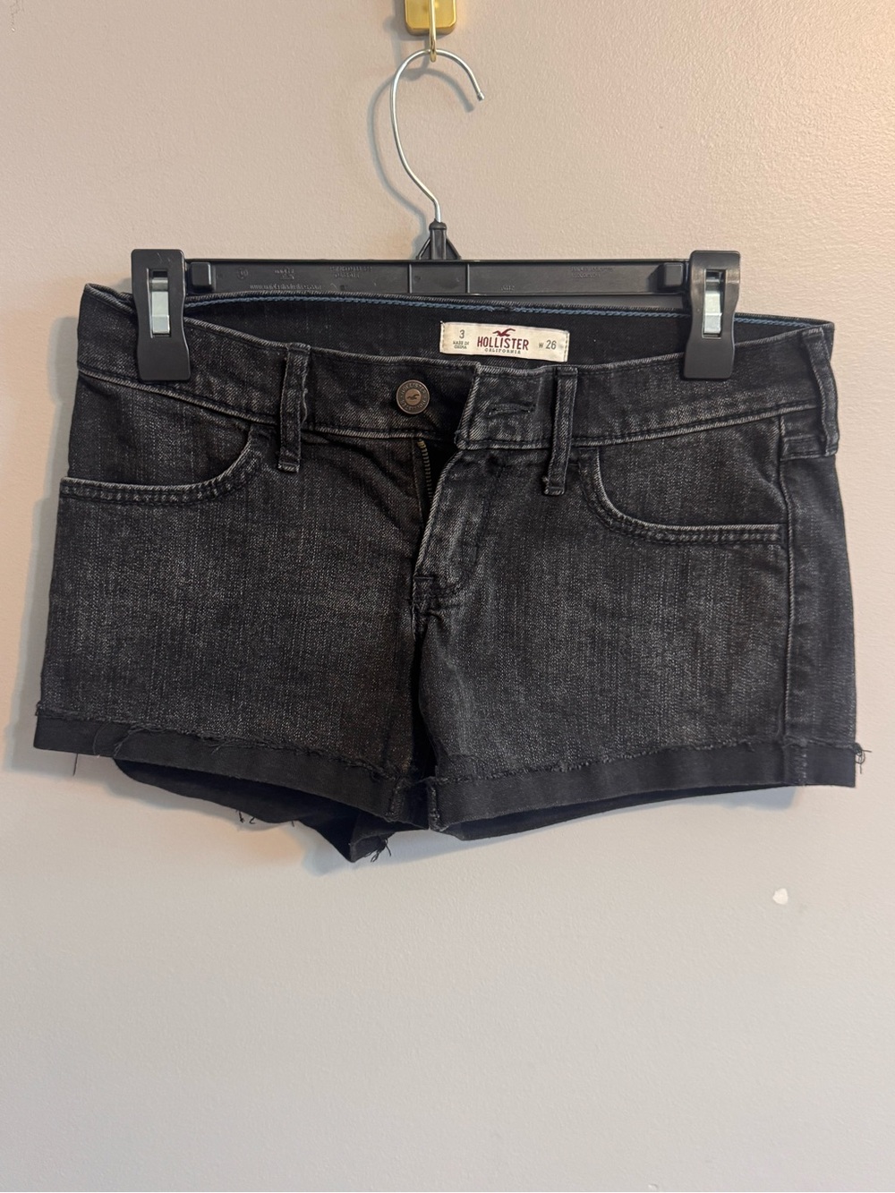 Hollister Junior’s Size 3 W26 Black Denim Jorts Low Rise Cutoff Shorts